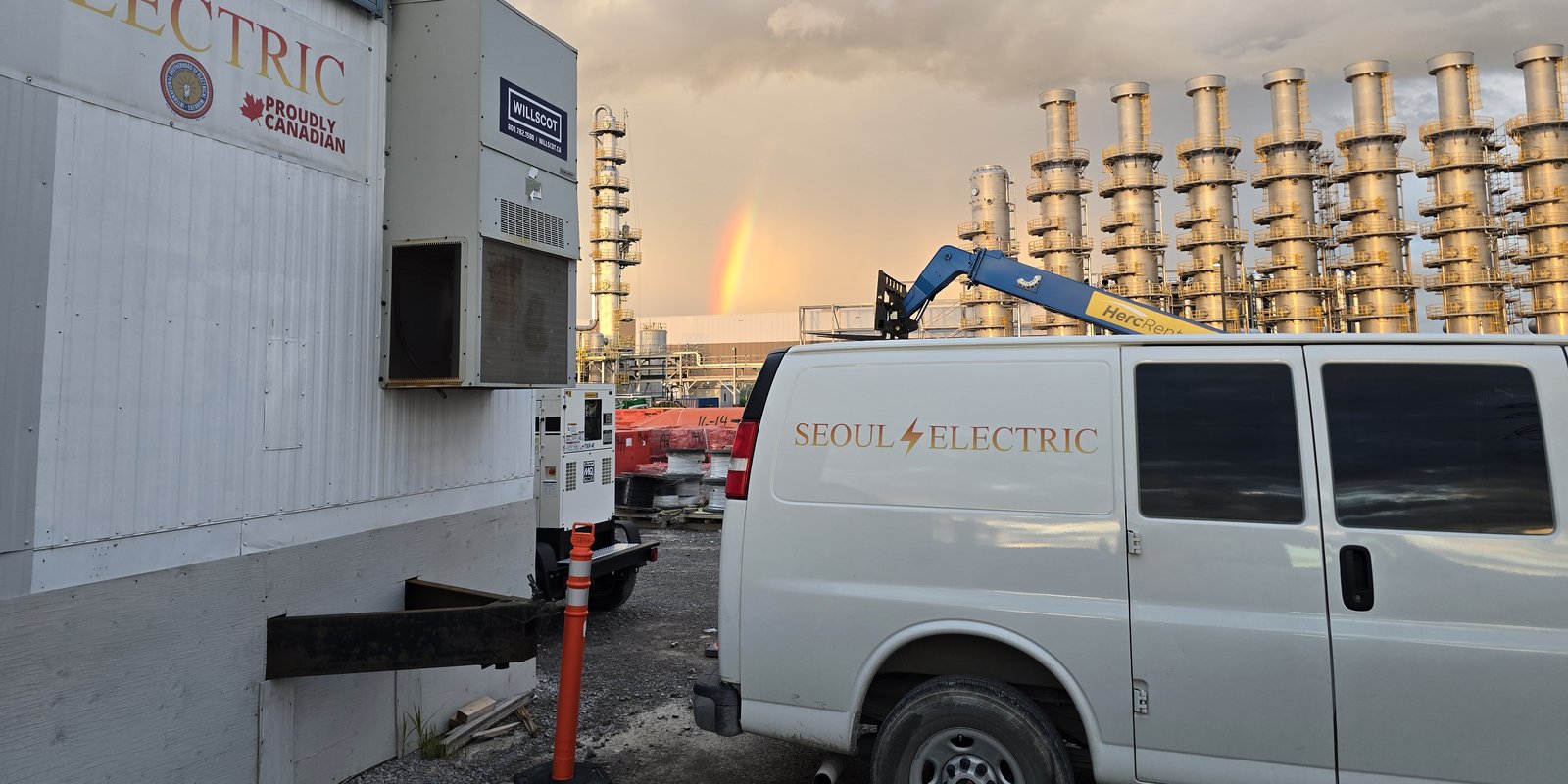 Seoul Electric electricians on site